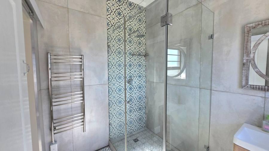 4 Bedroom Property for Sale in Kleinbaai Western Cape